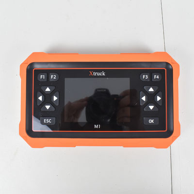 Xtruck M1 मोटरसाइकिल डायग्नोस्टिक टूल और OBD2 स्कैनर, जिसमें फॉल्ट कोड पढ़ना/मिटाना, लाइव डेटा और एक्चुएटर टेस्ट फ़ंक्शन शामिल हैं